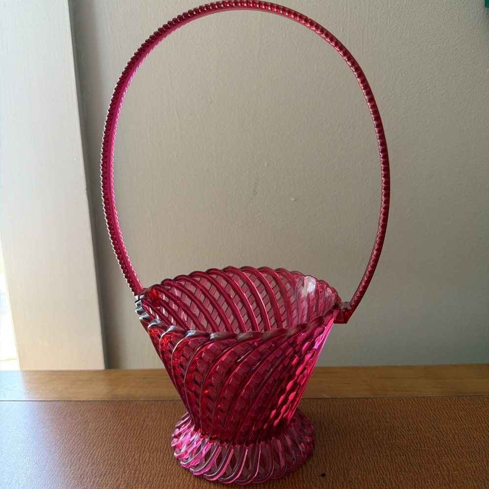 Vintage Regaline Pink Plastic Basket with Handle Mid Century 10.5 inch USA #416